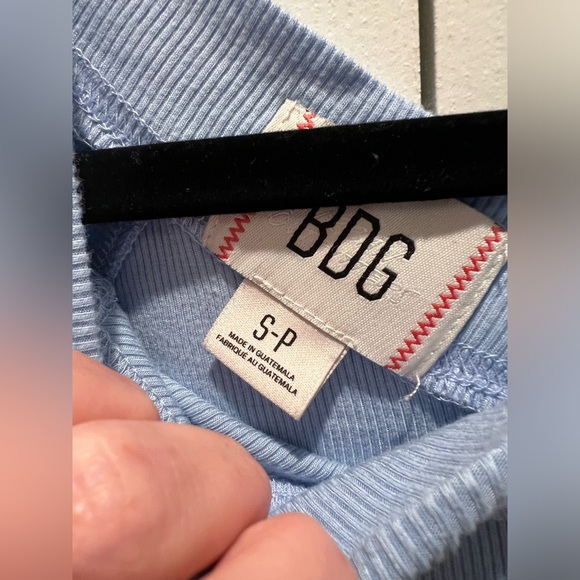 NWOT Urban Outfitters BDG Shannen V-Neck Top - Picture 6 of 6